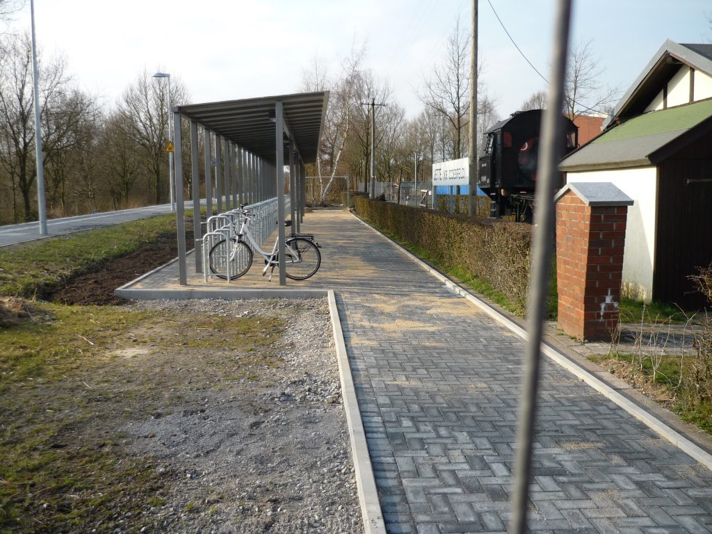 Bahnhof Fahrradstander Lette